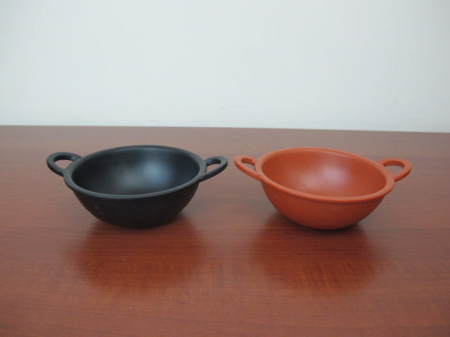 Round Deep Bowl with Handles