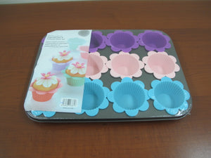 12 Serves Muffin Pan with Flower Silicone Cups - HouzeCart