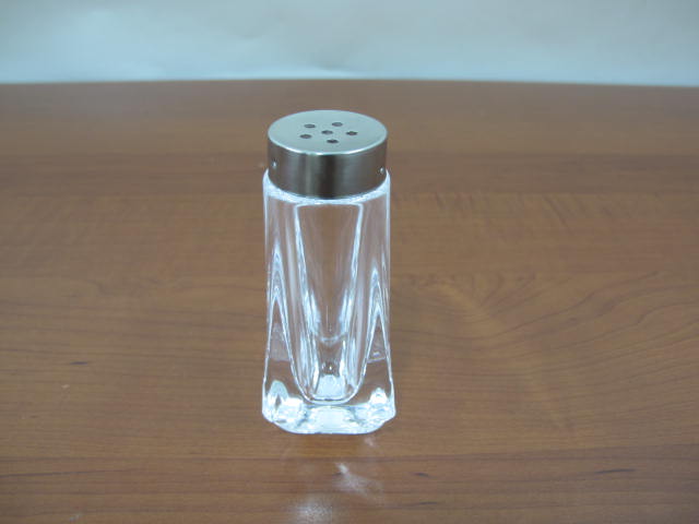 Plexiglass salt shaker