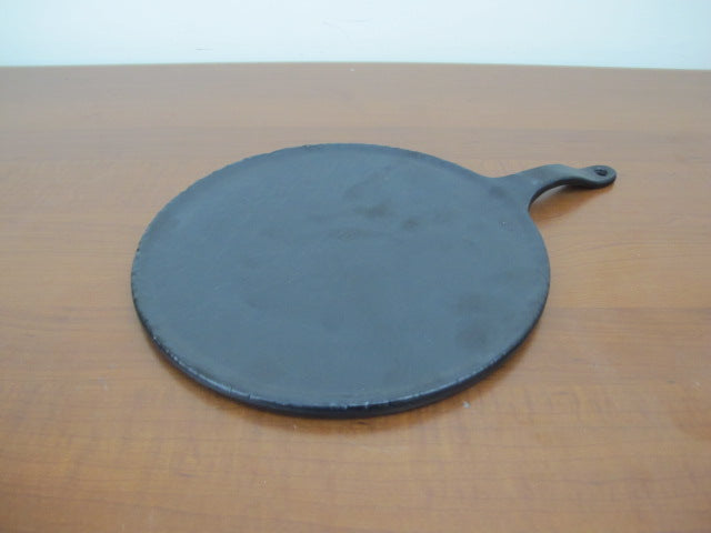 Round Plate with Handle 27 cm