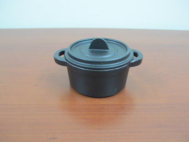 Cast Iron Mini Pot with Lid