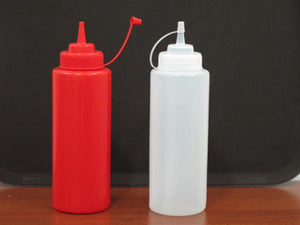 Sauce plastic bottle with cover 0.75 L