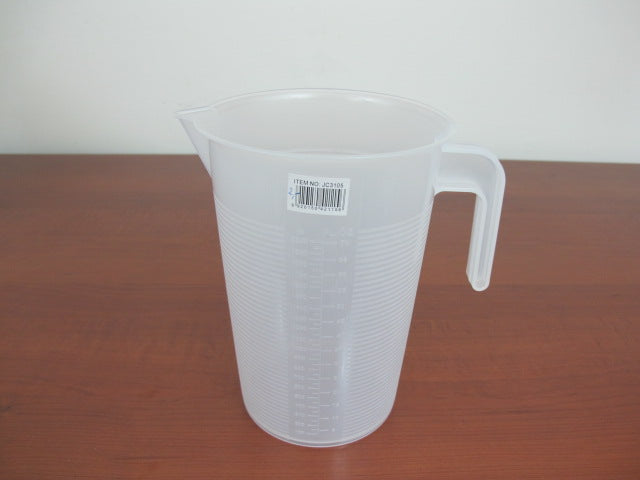 Plastic Measuring Cup; 2 lt