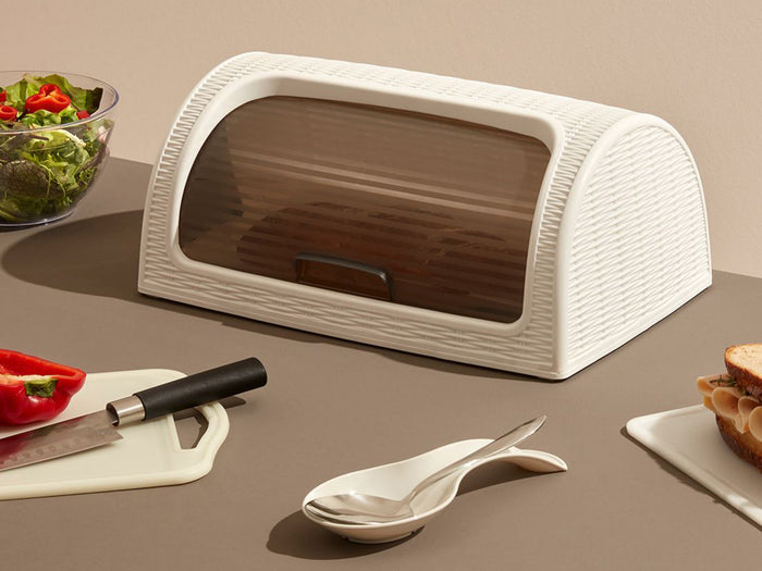 Plastic Bread Box with Straw Design