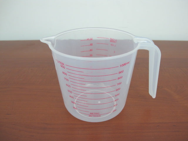 Plastic Measuring Cup 1 lt