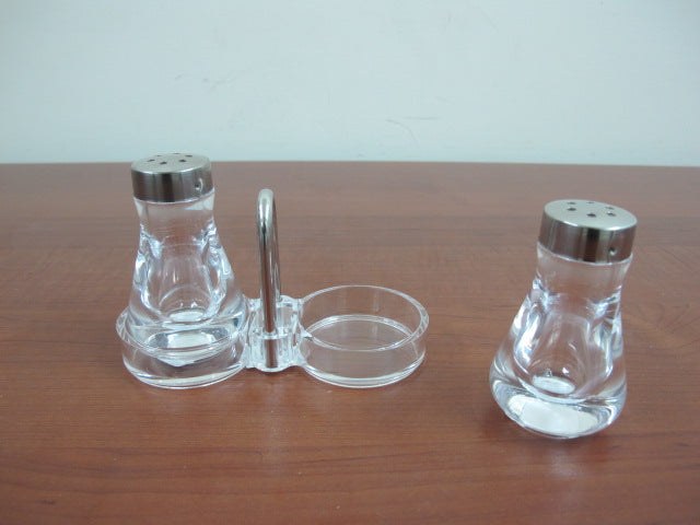 Plexiglass salt and pepper shakers set